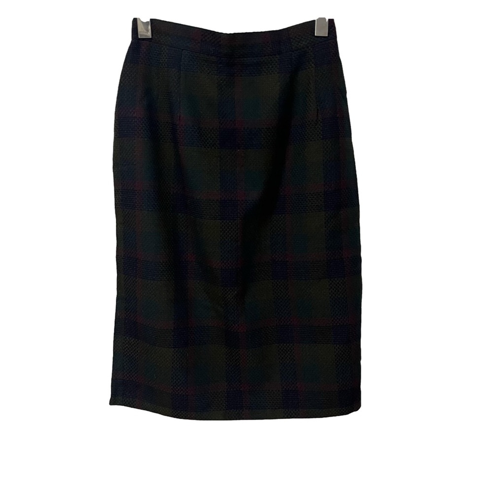 Braemar multi color skirt size 8. Pure virgin wool